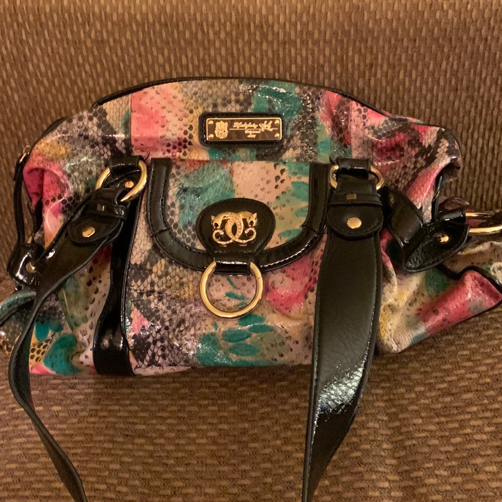 Lifestyle by Sharif wallet and shoulder bag set, great almost new condition.